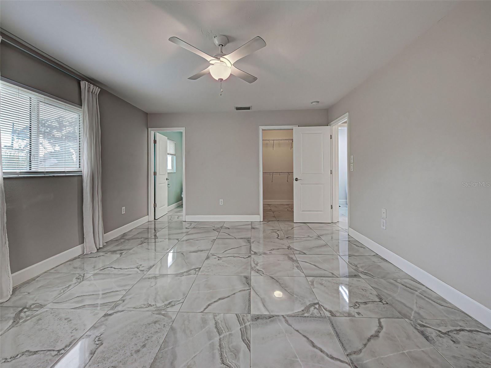 Image 14 of 46 For 153 Hourglass Drive