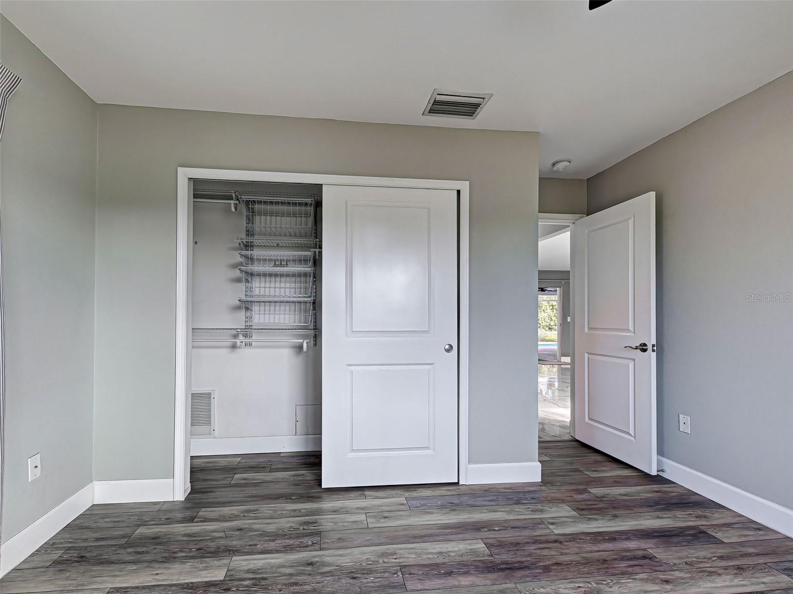 Image 24 of 46 For 153 Hourglass Drive