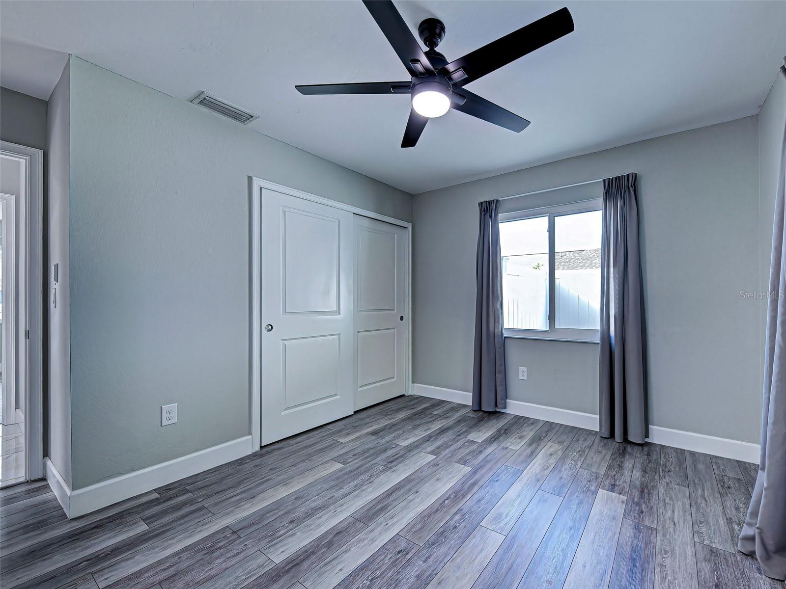 Image 28 of 46 For 153 Hourglass Drive