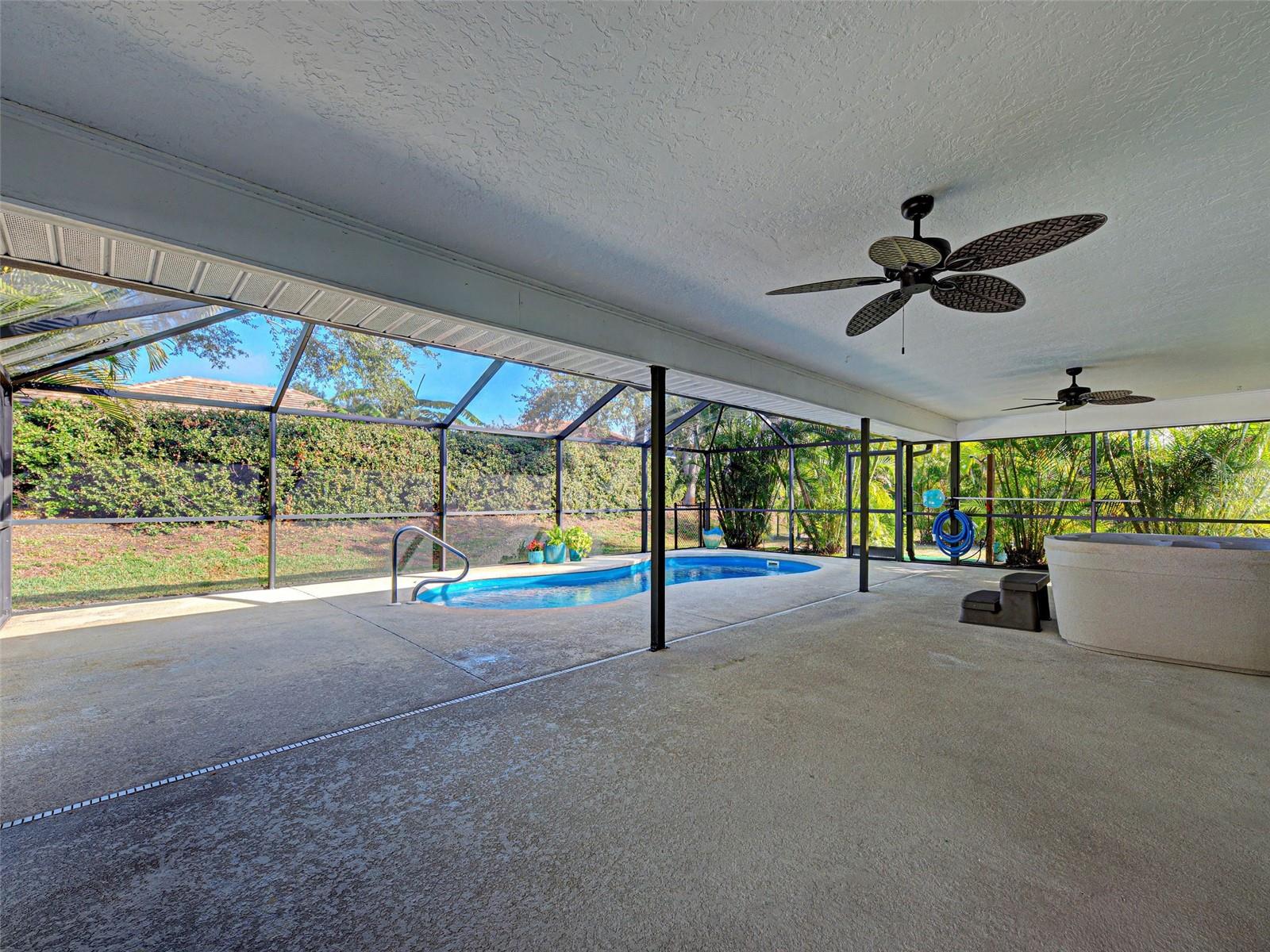 Image 30 of 46 For 153 Hourglass Drive