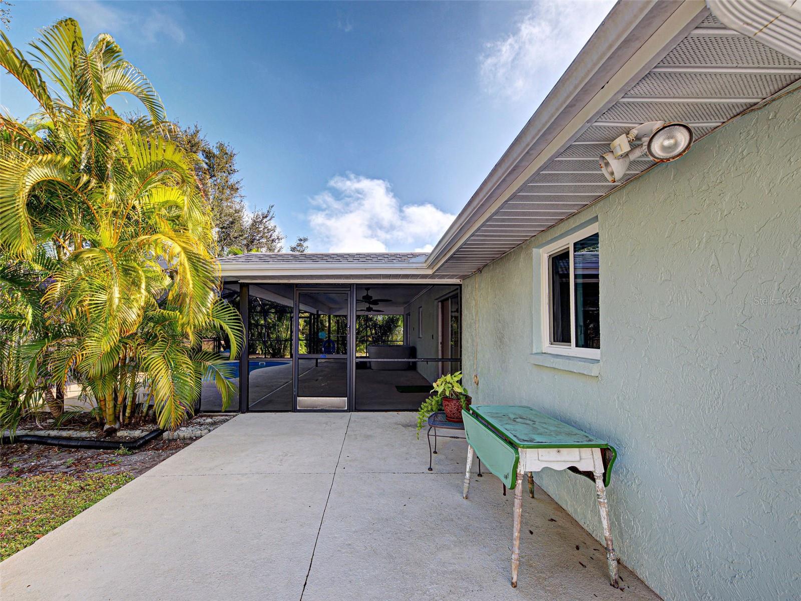 Image 38 of 46 For 153 Hourglass Drive