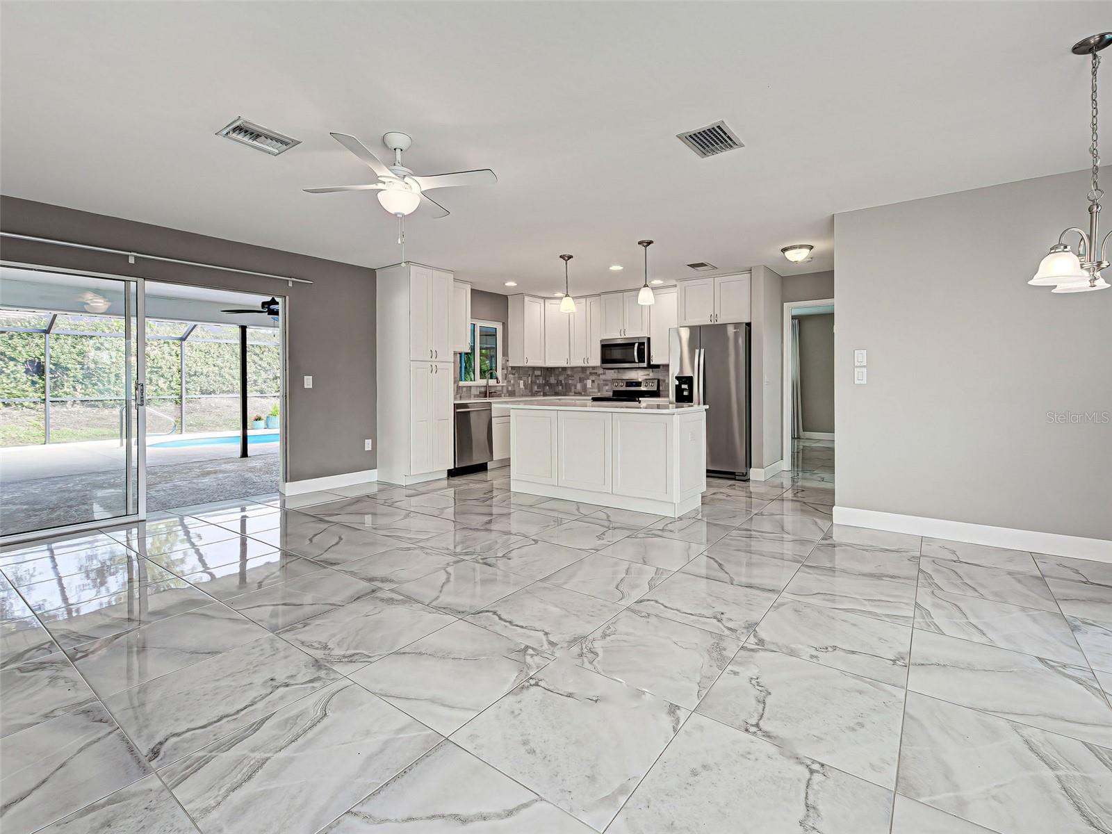 Image 8 of 46 For 153 Hourglass Drive