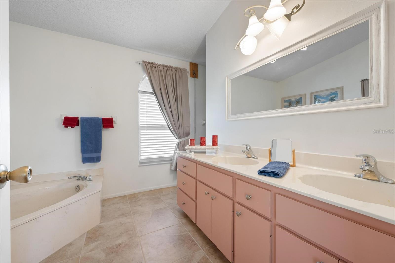 Image 35 of 67 For 1280 Covey Court