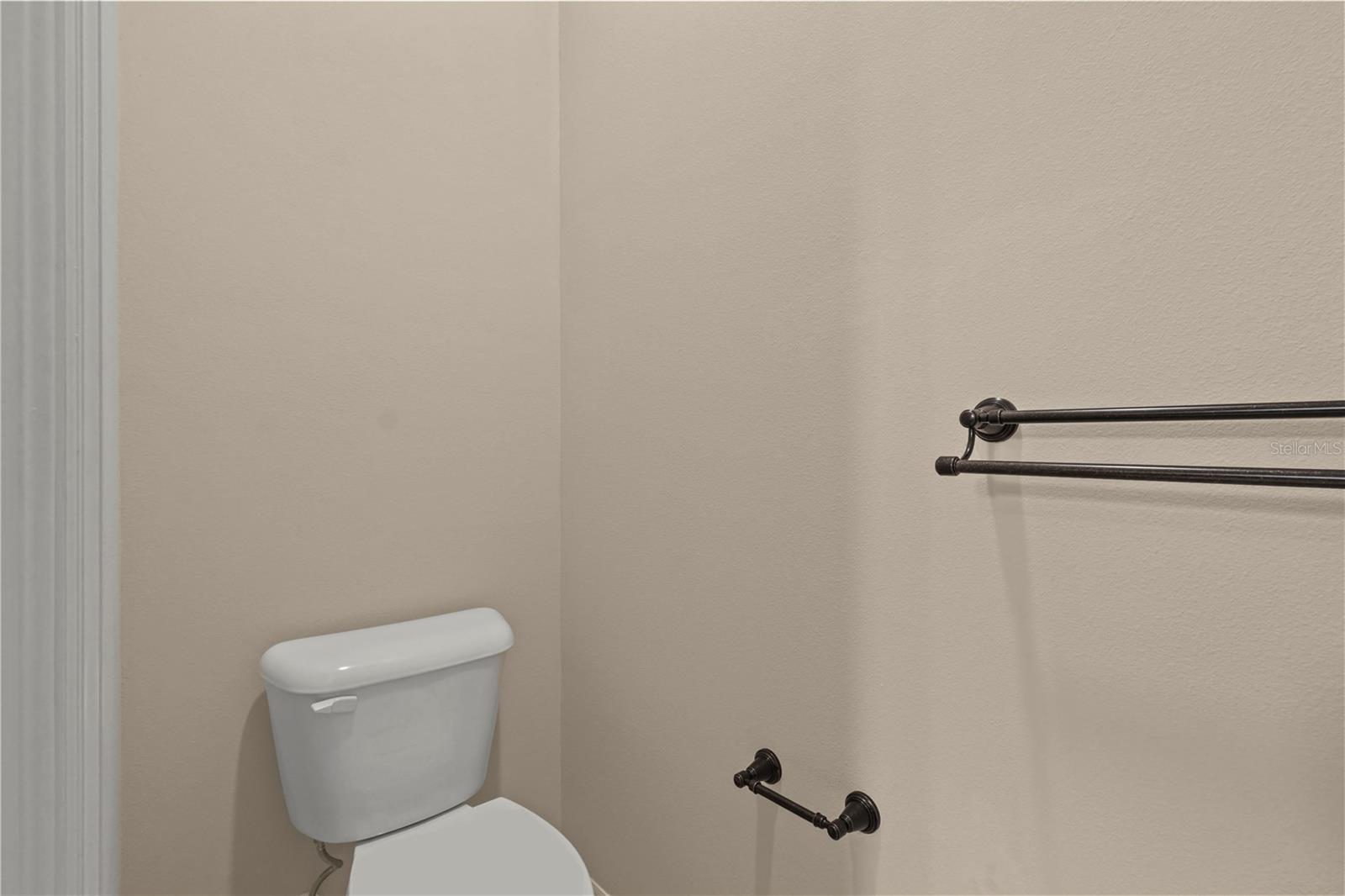 Image 22 of 74 For 1833 Lancashire Drive