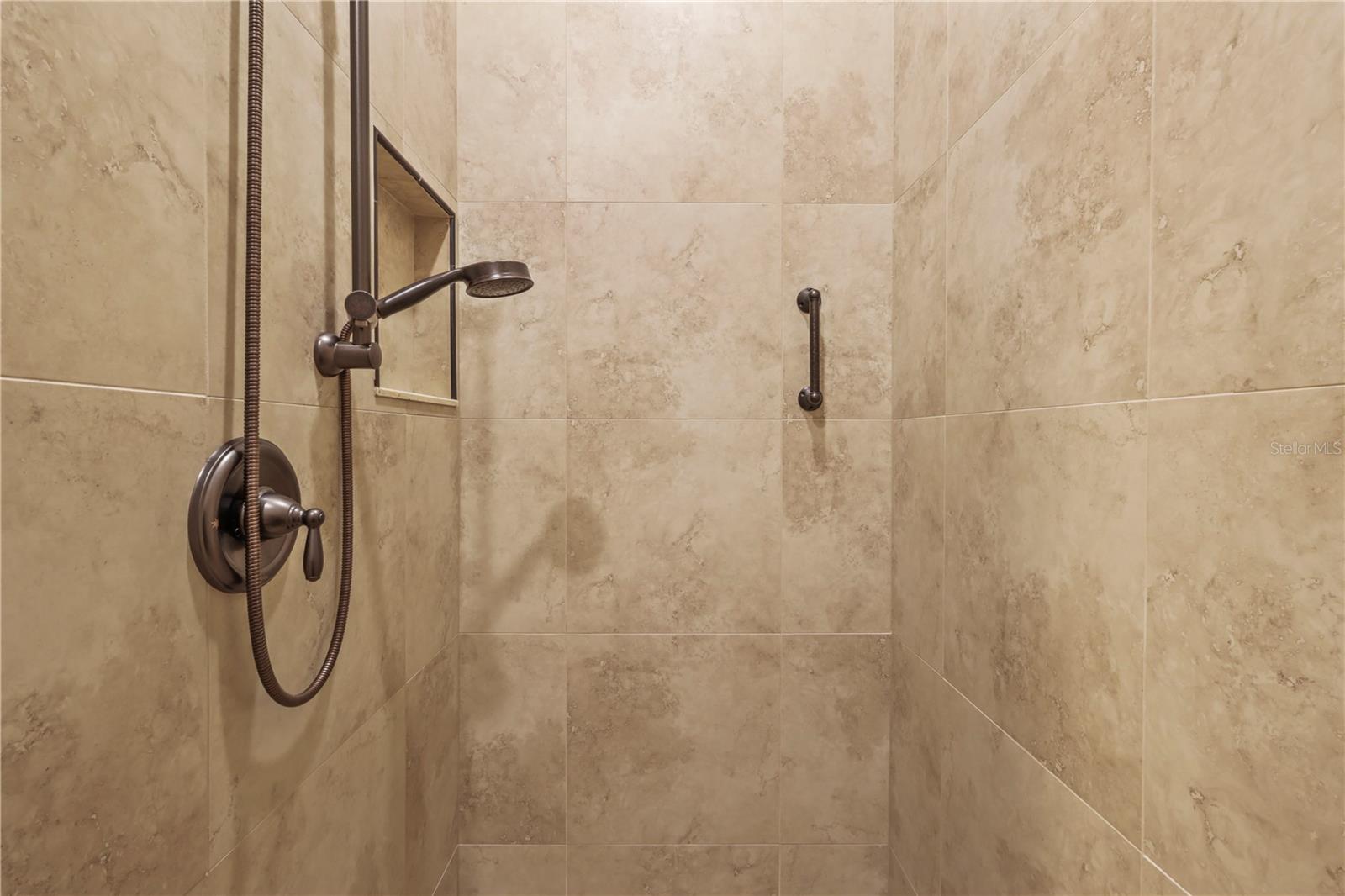 Image 27 of 74 For 1833 Lancashire Drive