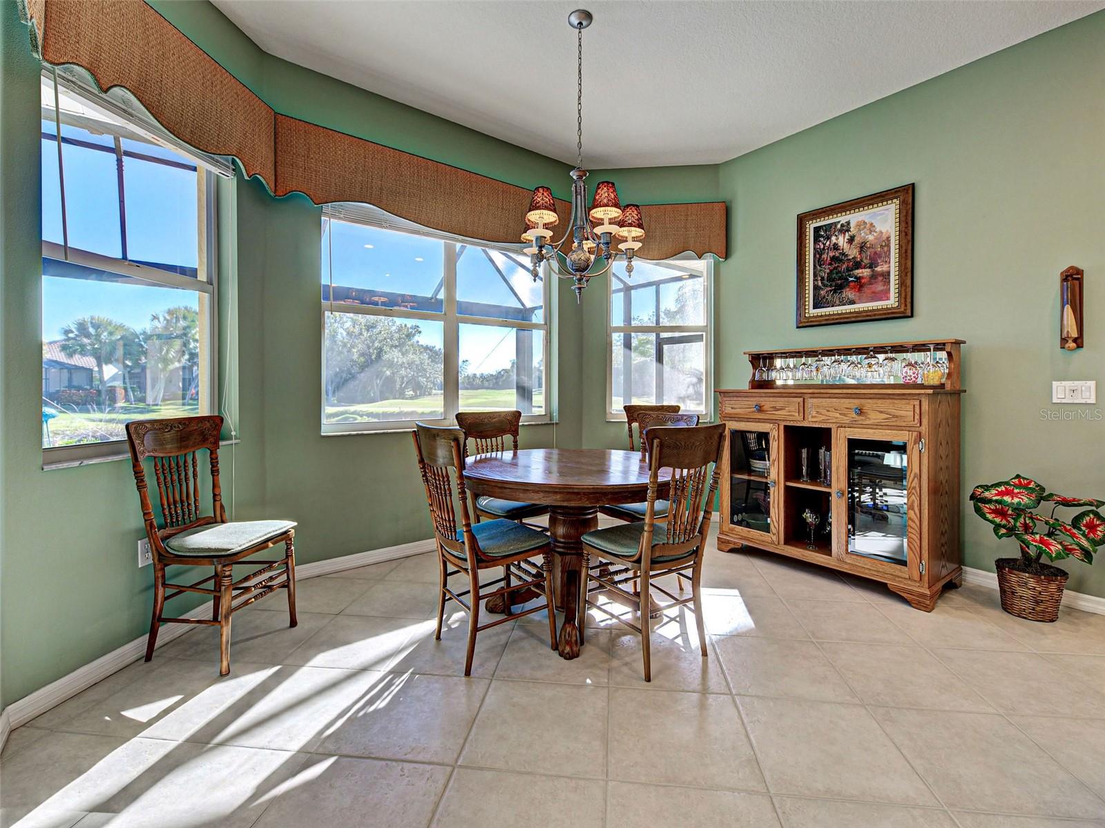 Image 23 of 82 For 484 Marsh Creek Road