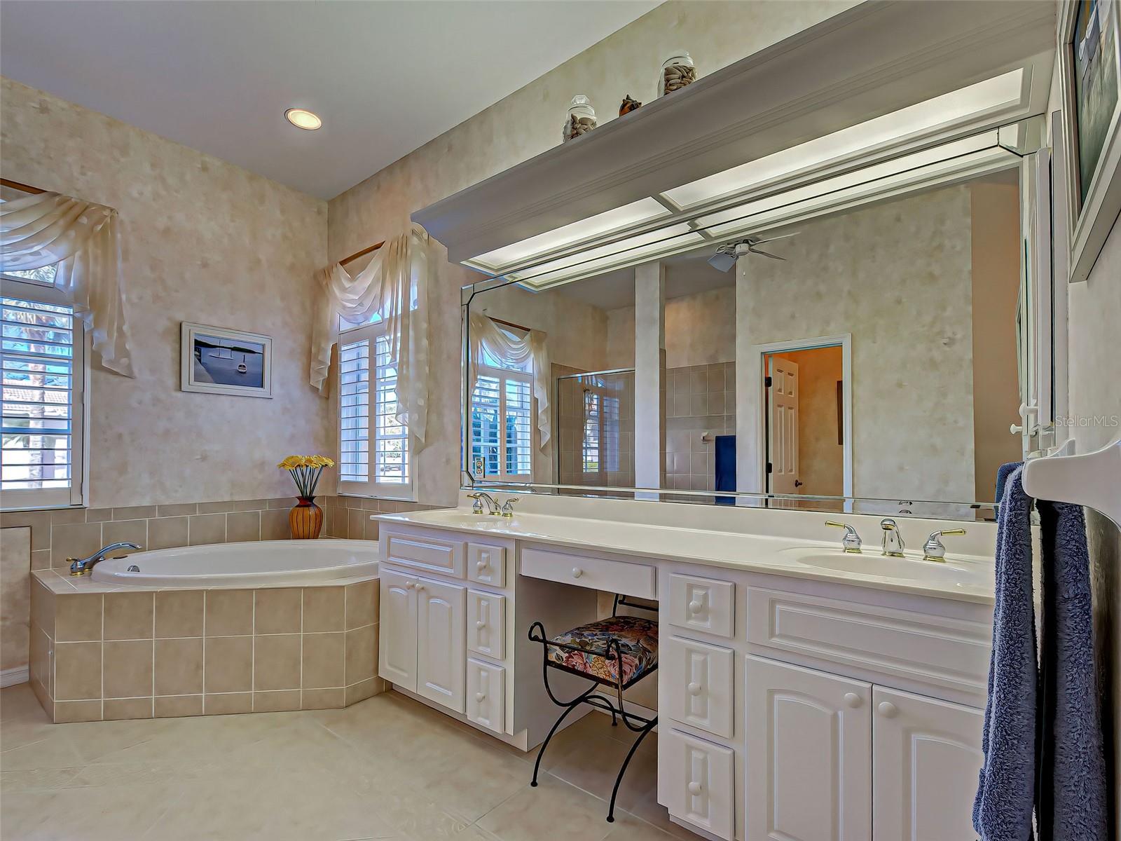 Image 29 of 82 For 484 Marsh Creek Road