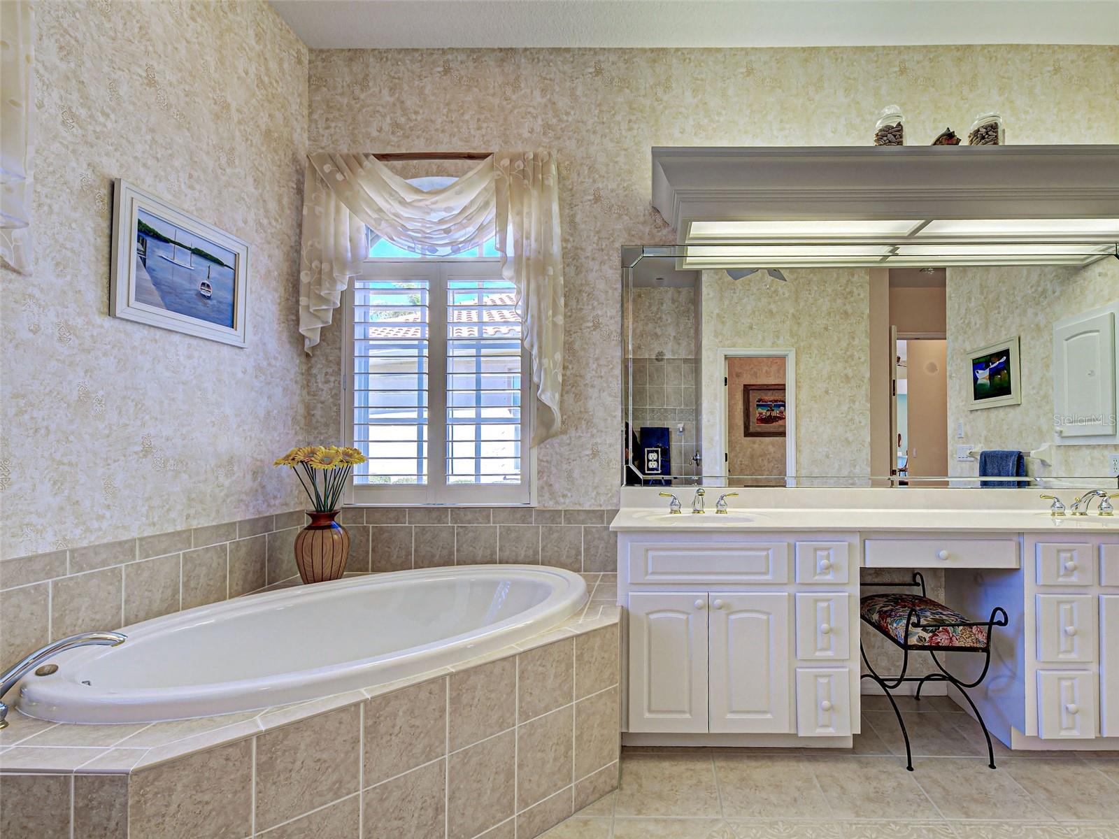 Image 31 of 82 For 484 Marsh Creek Road