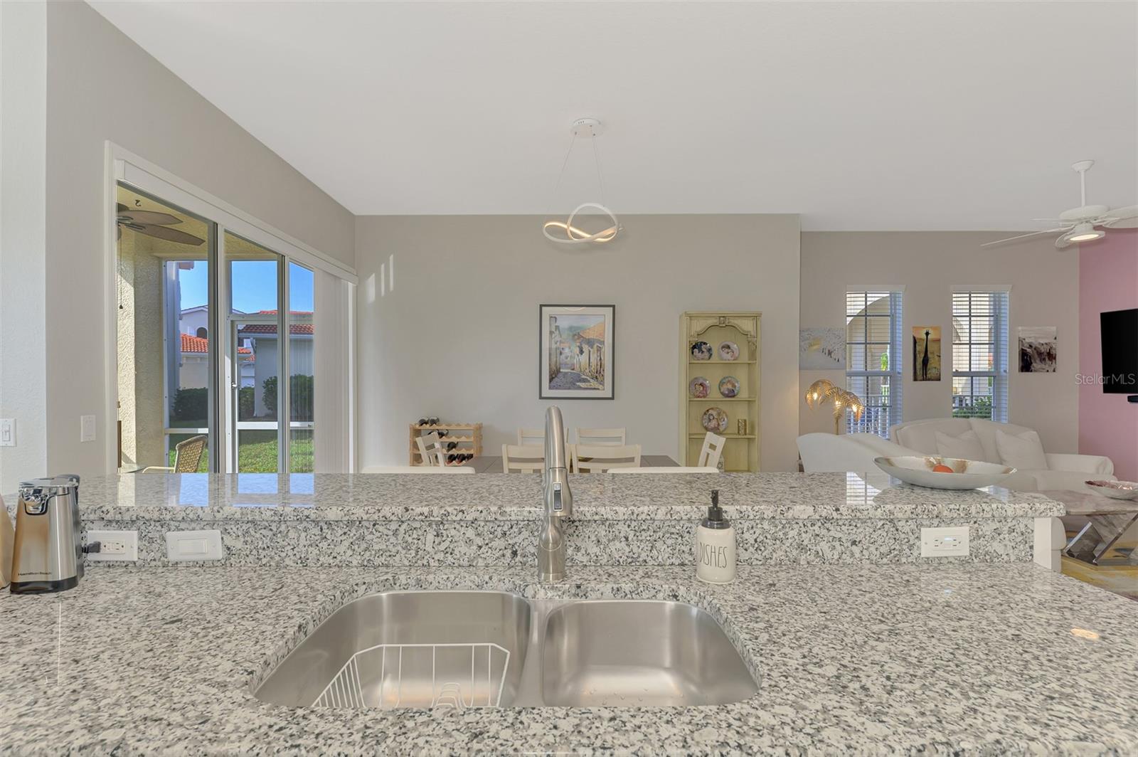 Image 25 of 69 For 903 Ravinia Circle 903