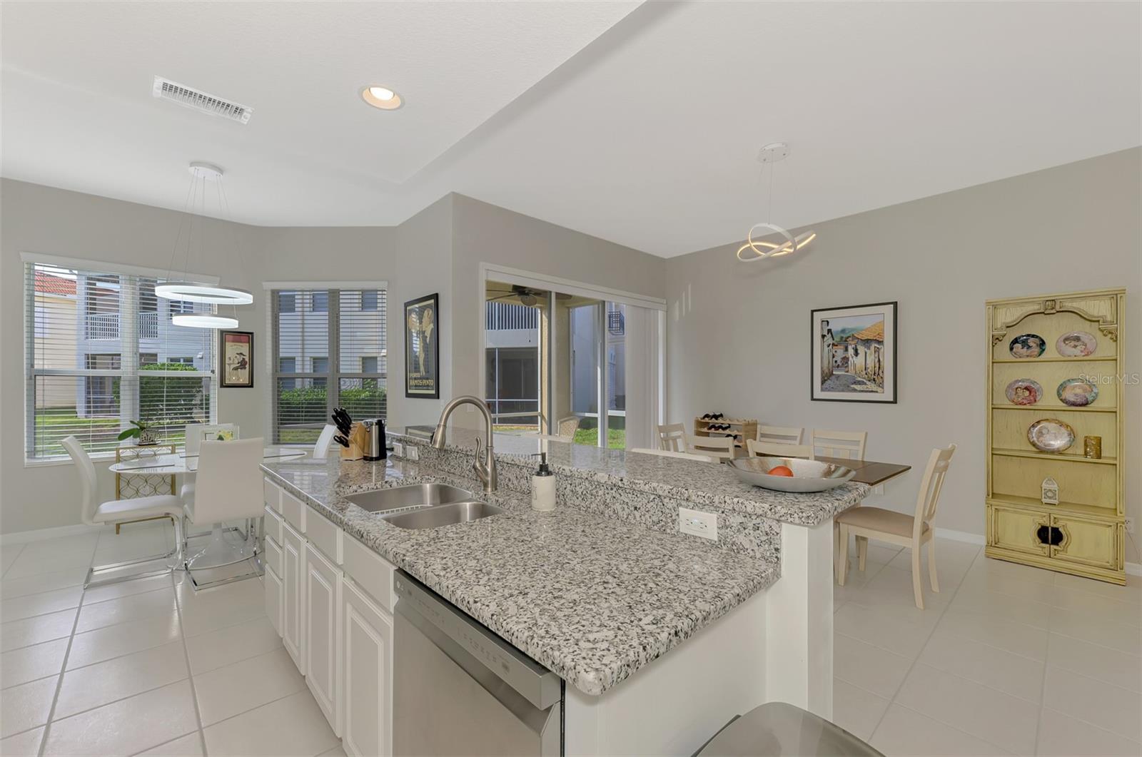 Image 26 of 69 For 903 Ravinia Circle 903