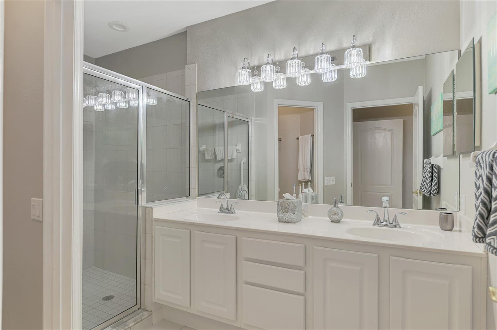 Image 35 of 69 For 903 Ravinia Circle 903