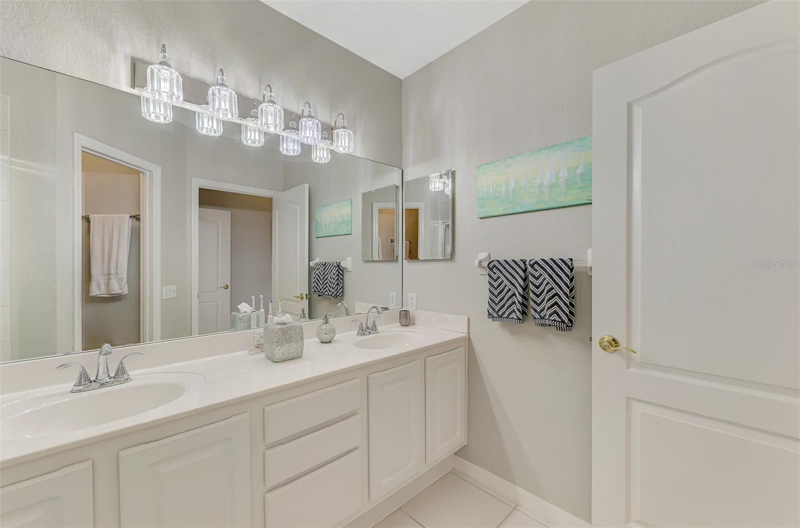 Image 38 of 69 For 903 Ravinia Circle 903