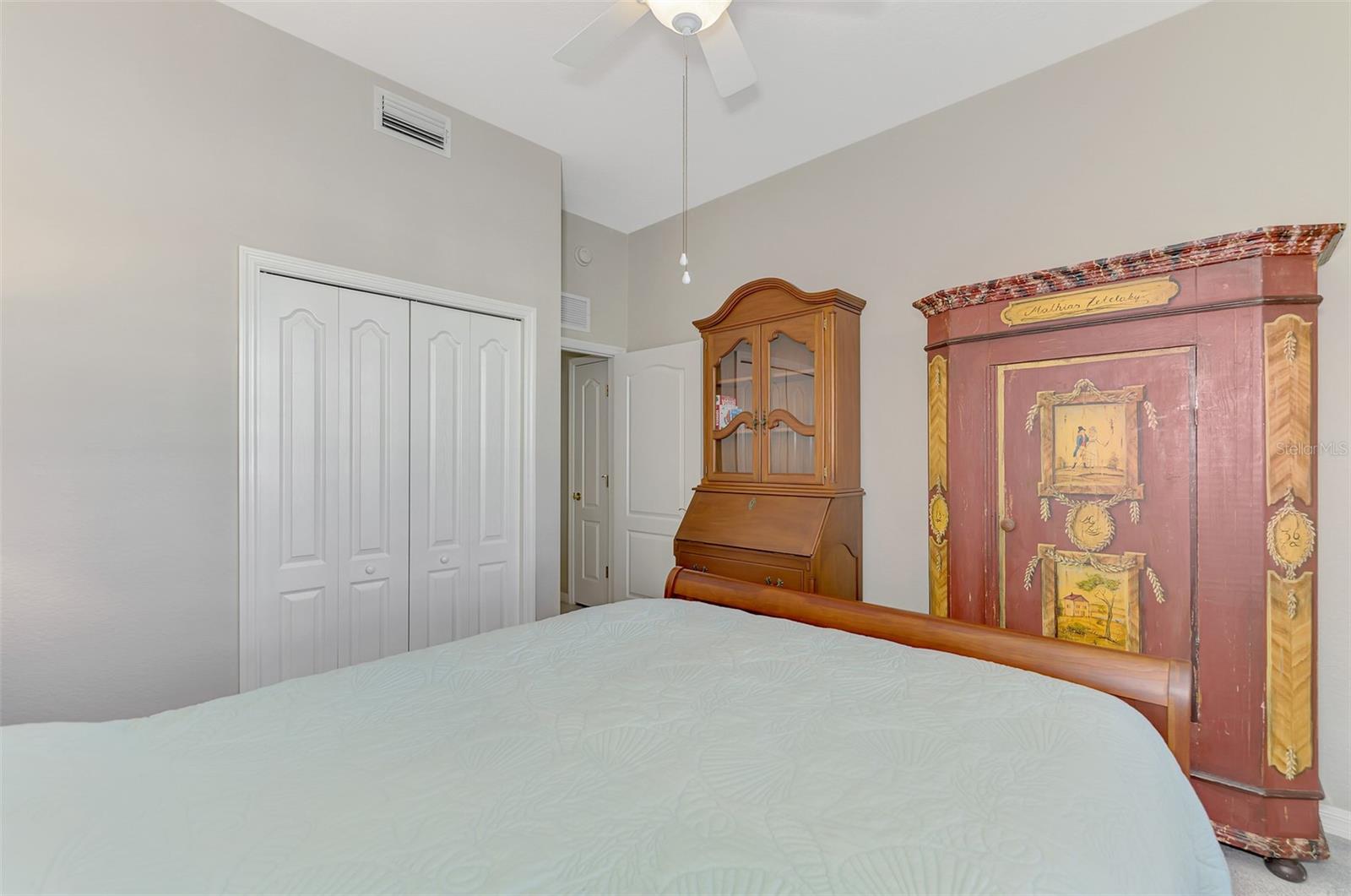 Image 41 of 69 For 903 Ravinia Circle 903