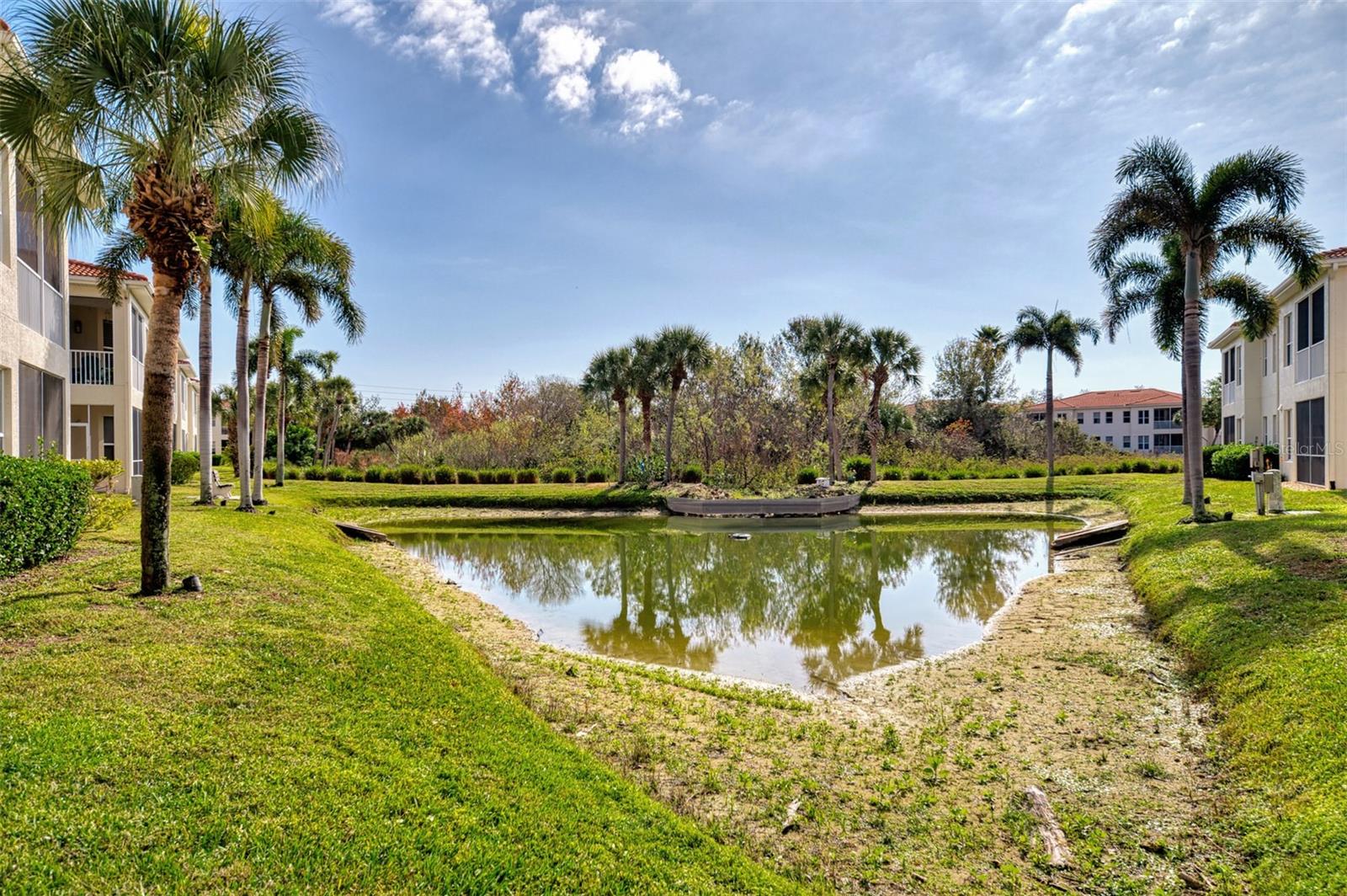 Image 50 of 69 For 903 Ravinia Circle 903