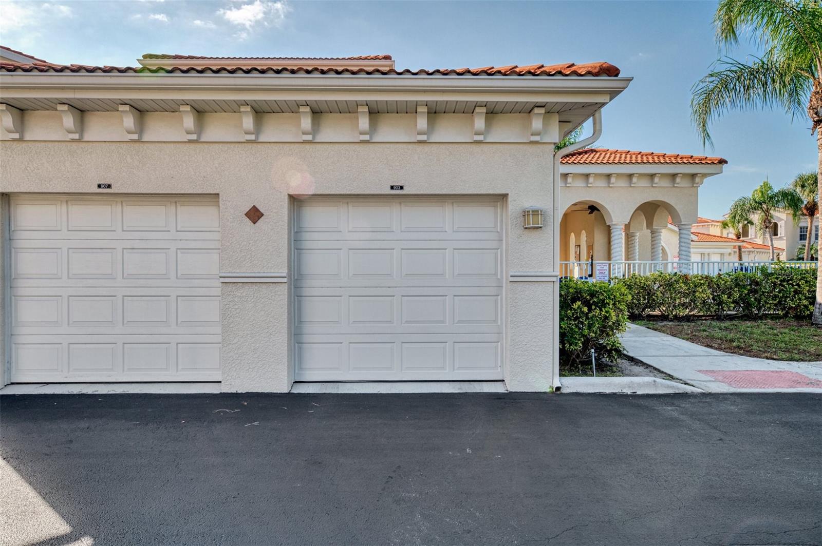 Image 53 of 69 For 903 Ravinia Circle 903