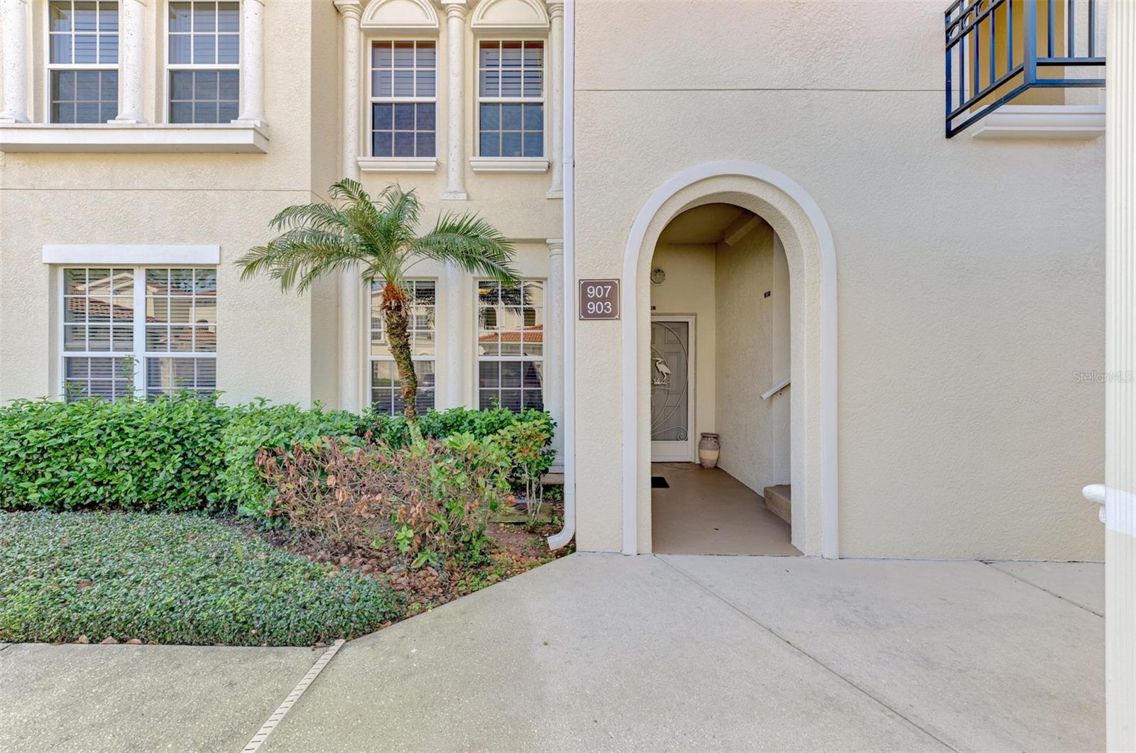 Image 7 of 69 For 903 Ravinia Circle 903