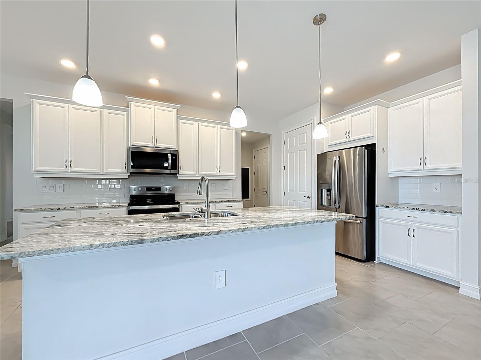 Image 10 of 48 For 15520 Greenwood Avenue