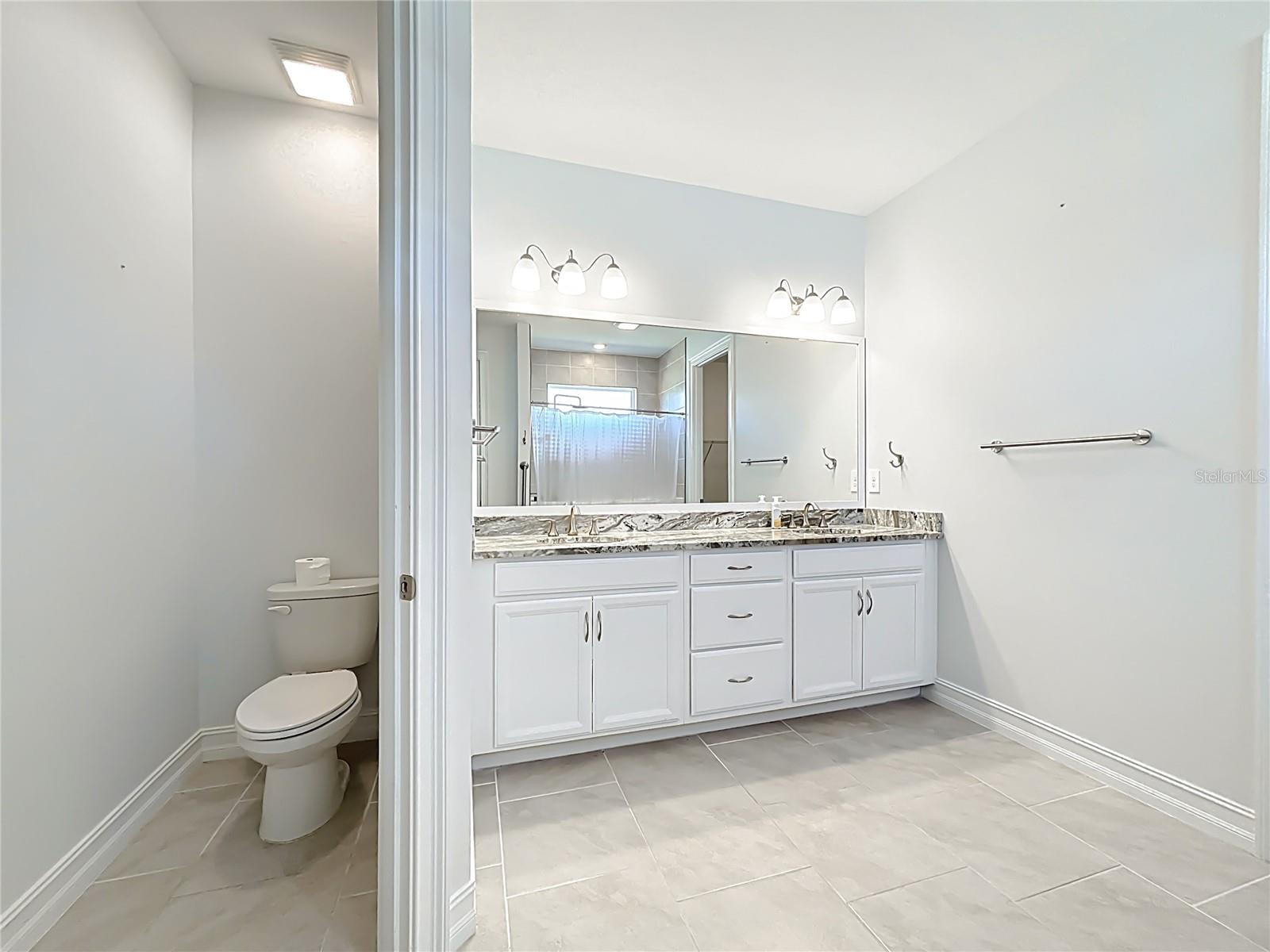 Image 32 of 48 For 15520 Greenwood Avenue