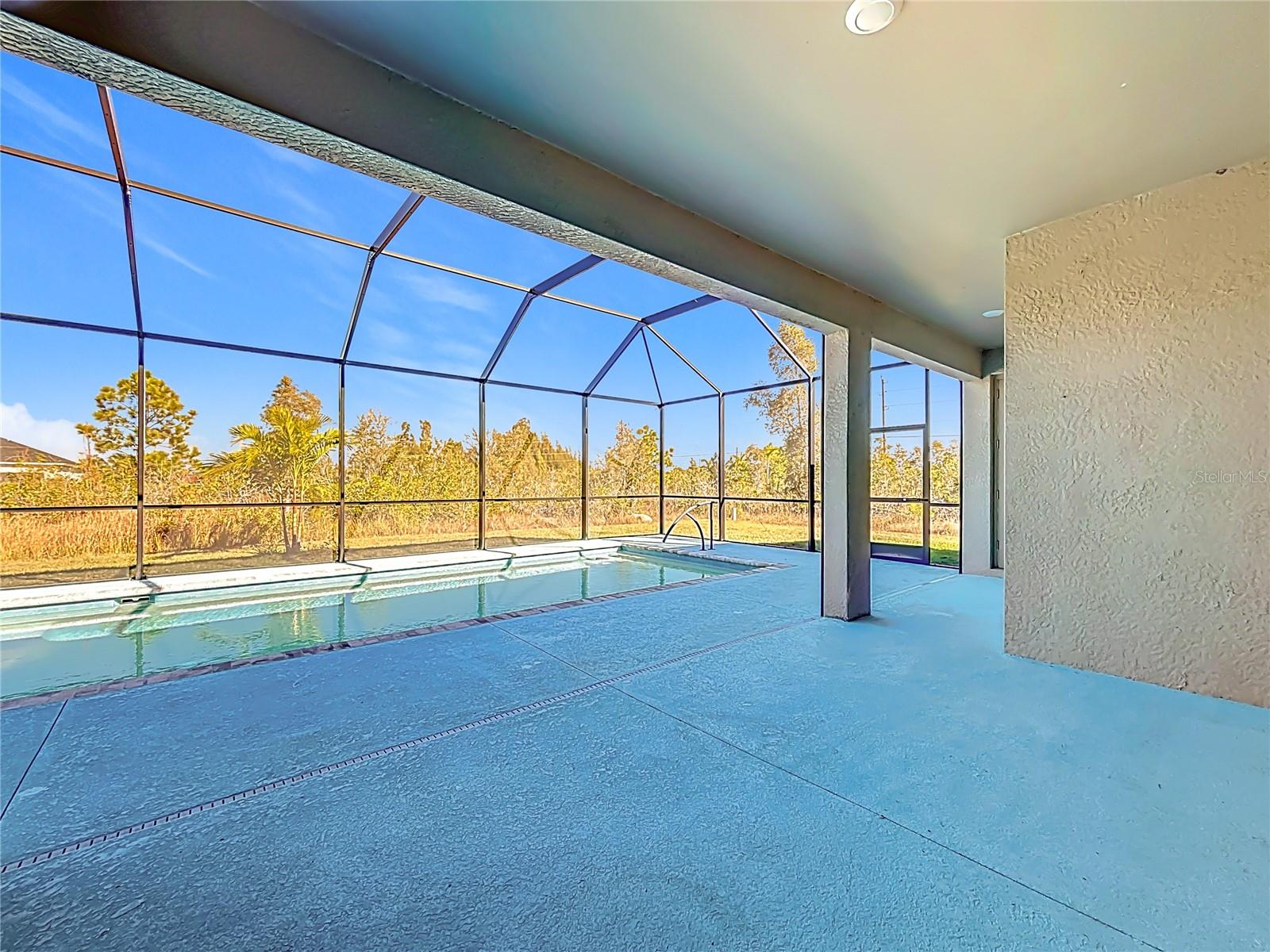 Image 42 of 48 For 15520 Greenwood Avenue