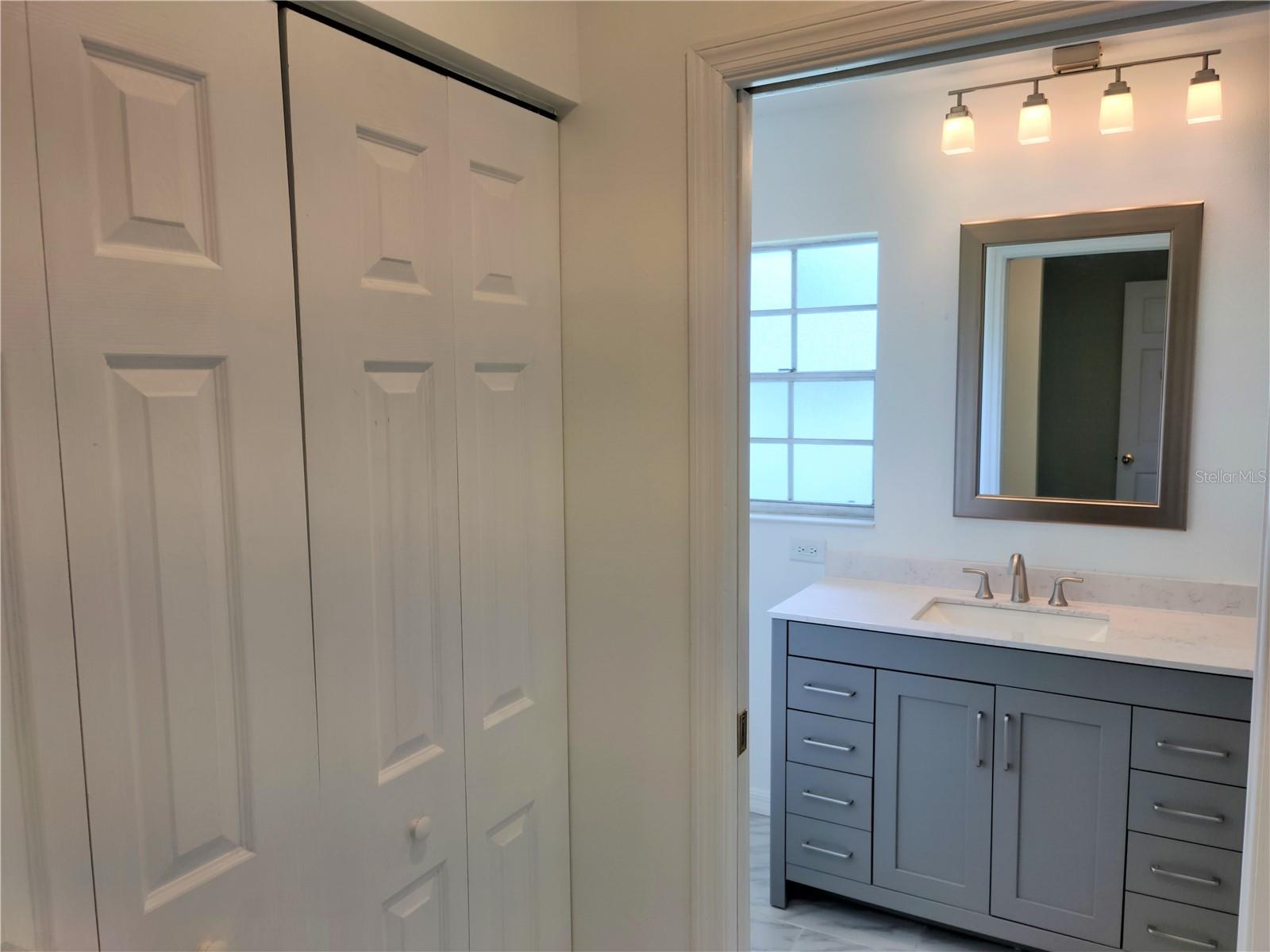 Image 23 of 34 For 979 Nantucket Road