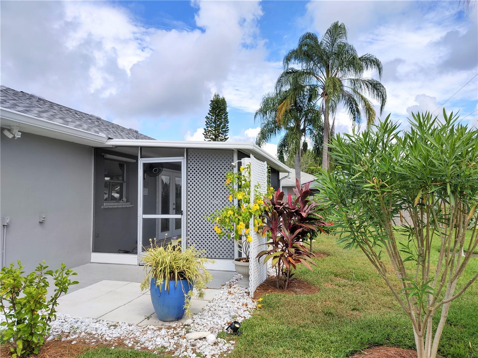 Image 33 of 34 For 979 Nantucket Road