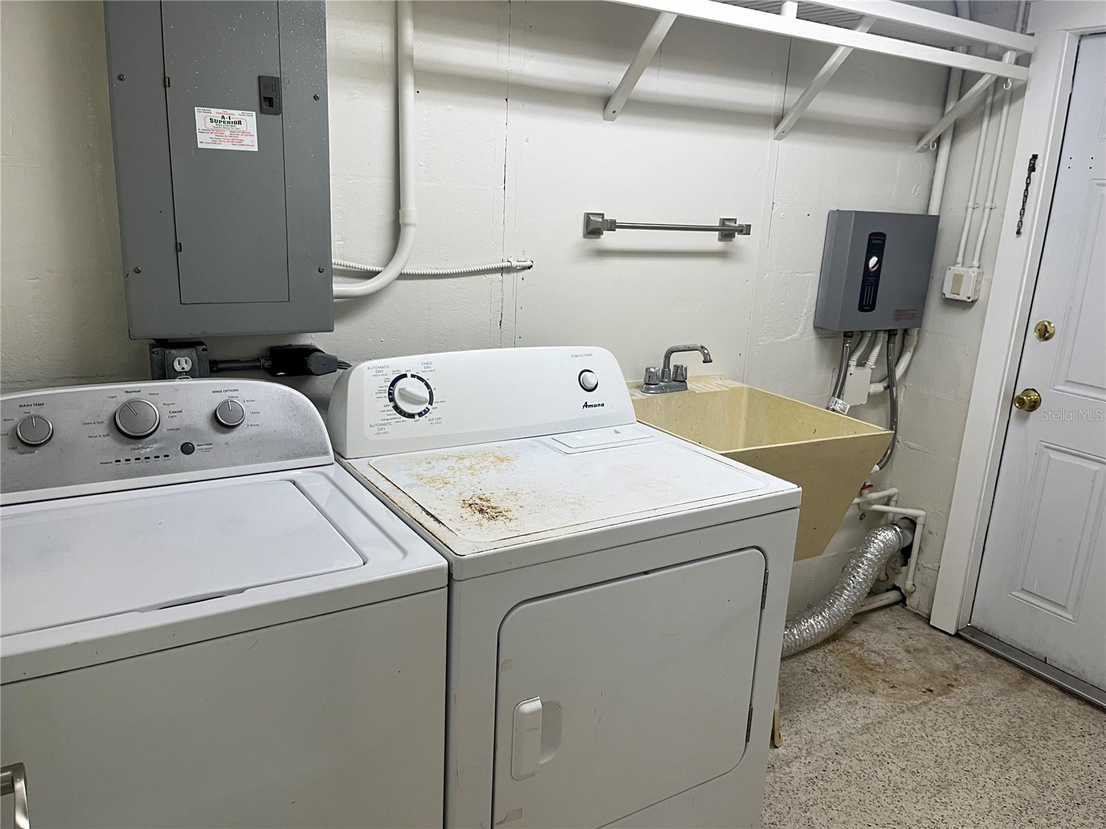 Image 7 of 13 For 142 Sandhurst Drive