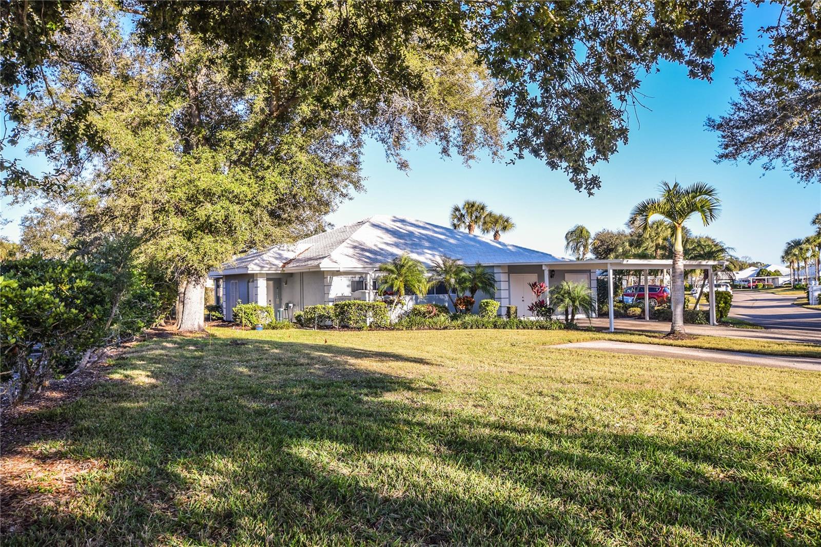 Image 32 of 61 For 429 Wexford Circle 75