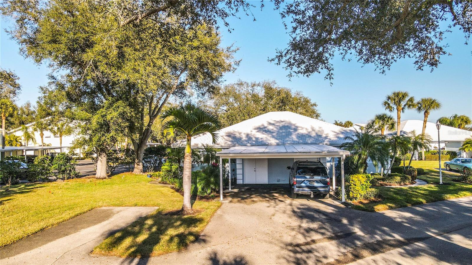 Image 33 of 61 For 429 Wexford Circle 75