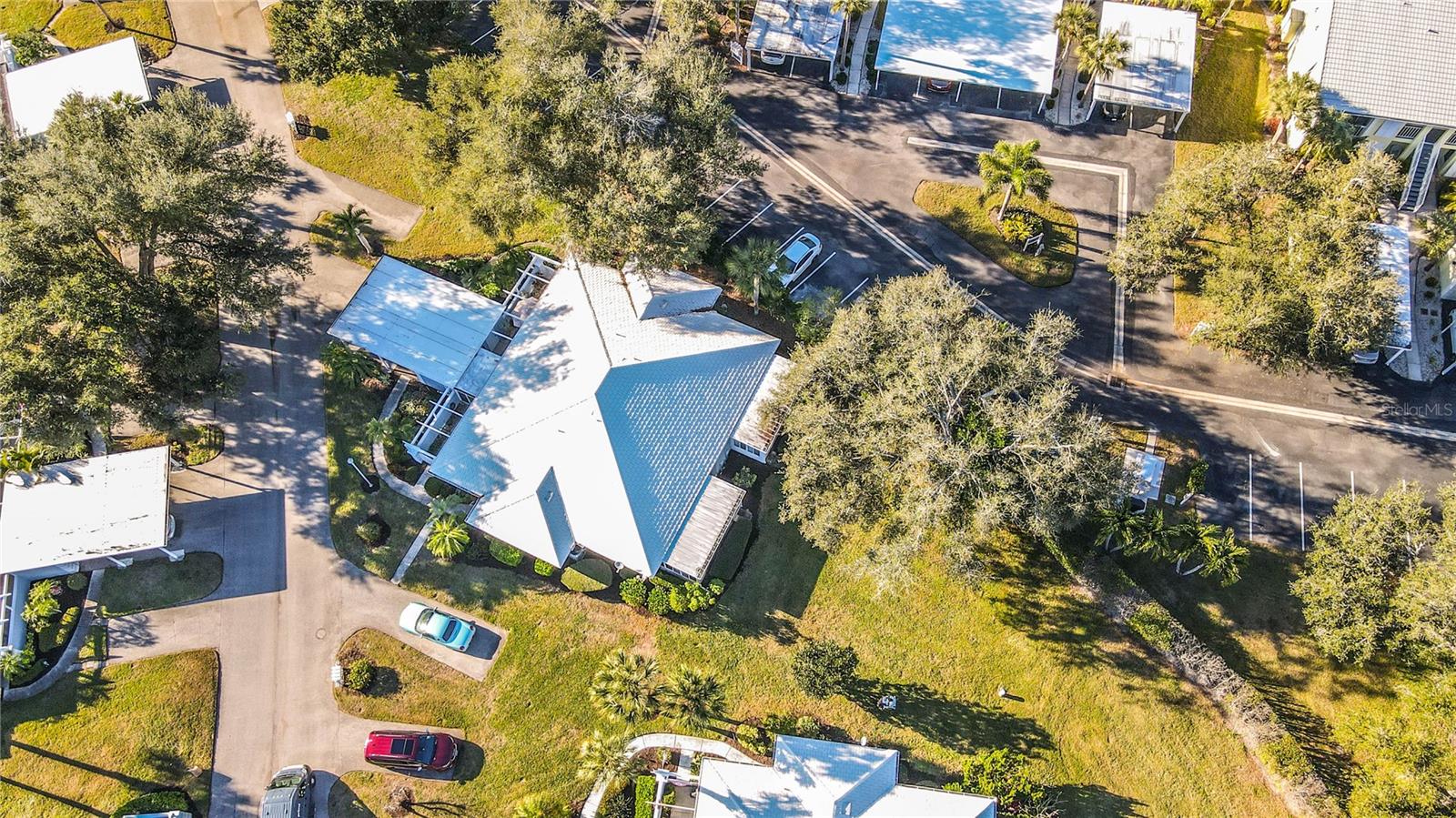 Image 36 of 61 For 429 Wexford Circle 75