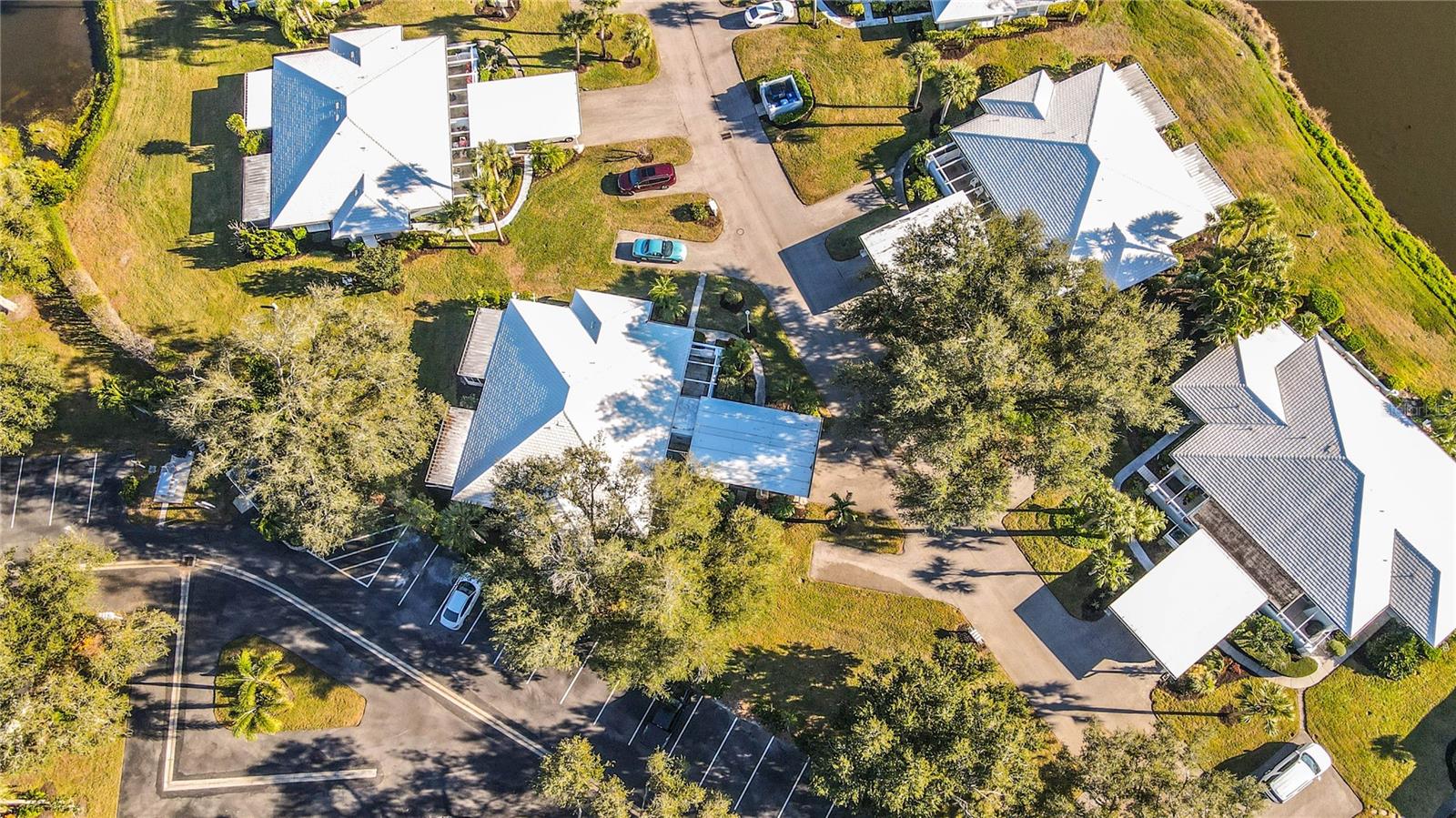 Image 38 of 61 For 429 Wexford Circle 75