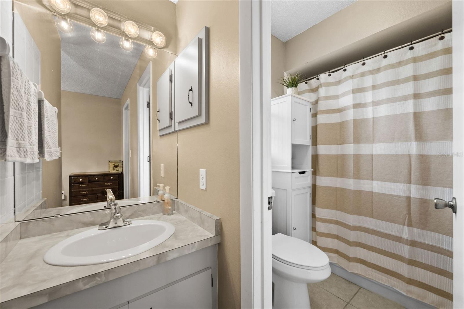 Image 14 of 31 For 7460 Regina Drive