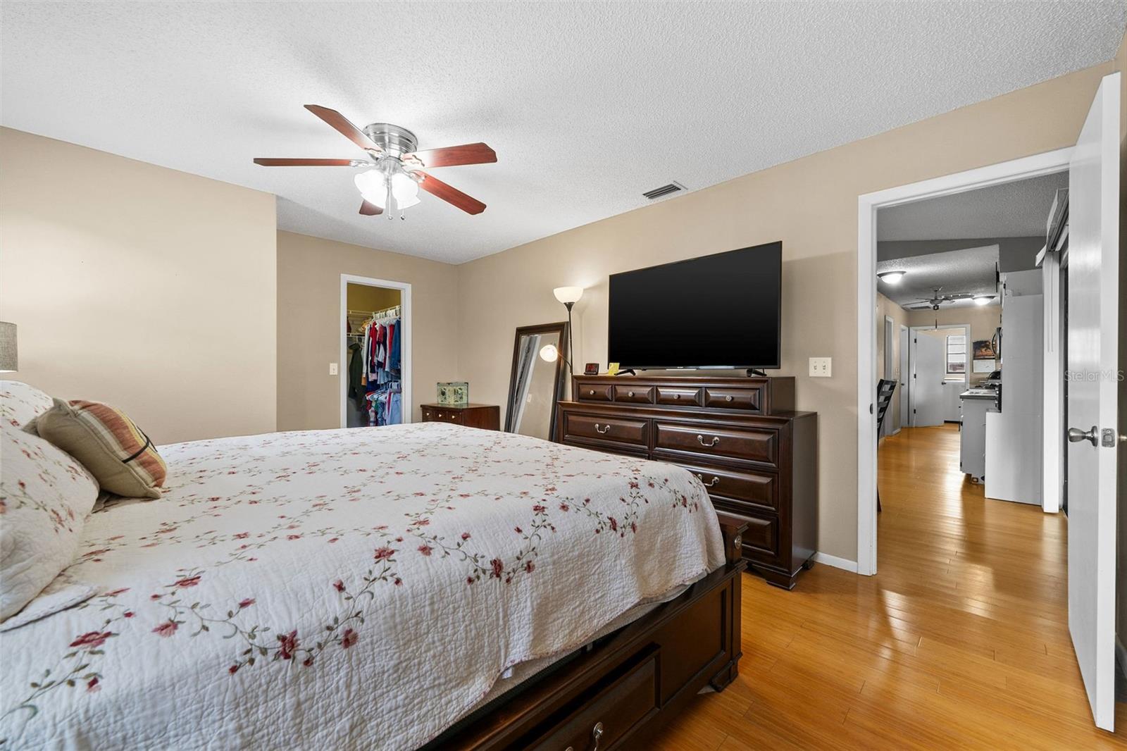 Image 15 of 31 For 7460 Regina Drive