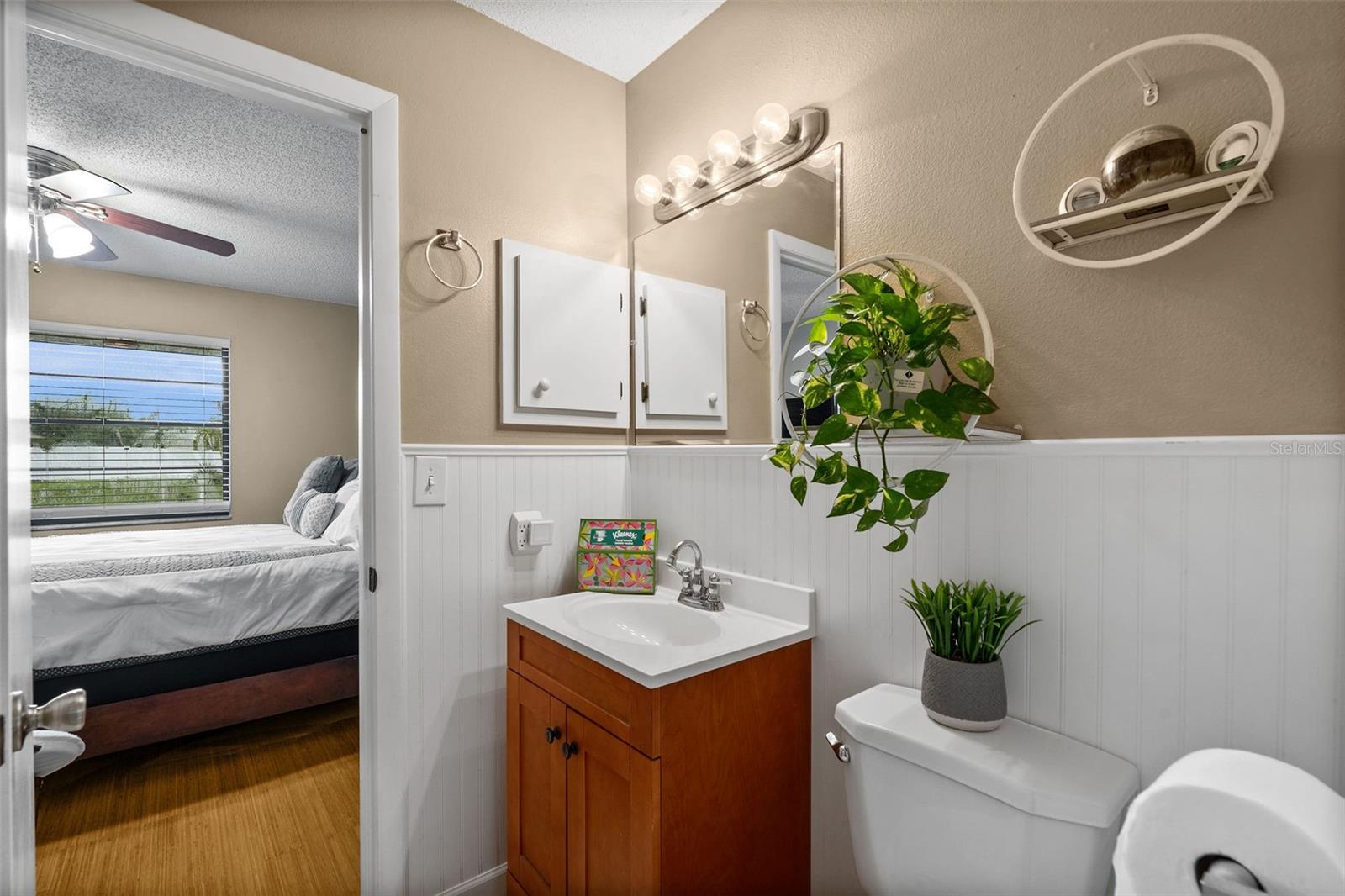 Image 19 of 31 For 7460 Regina Drive