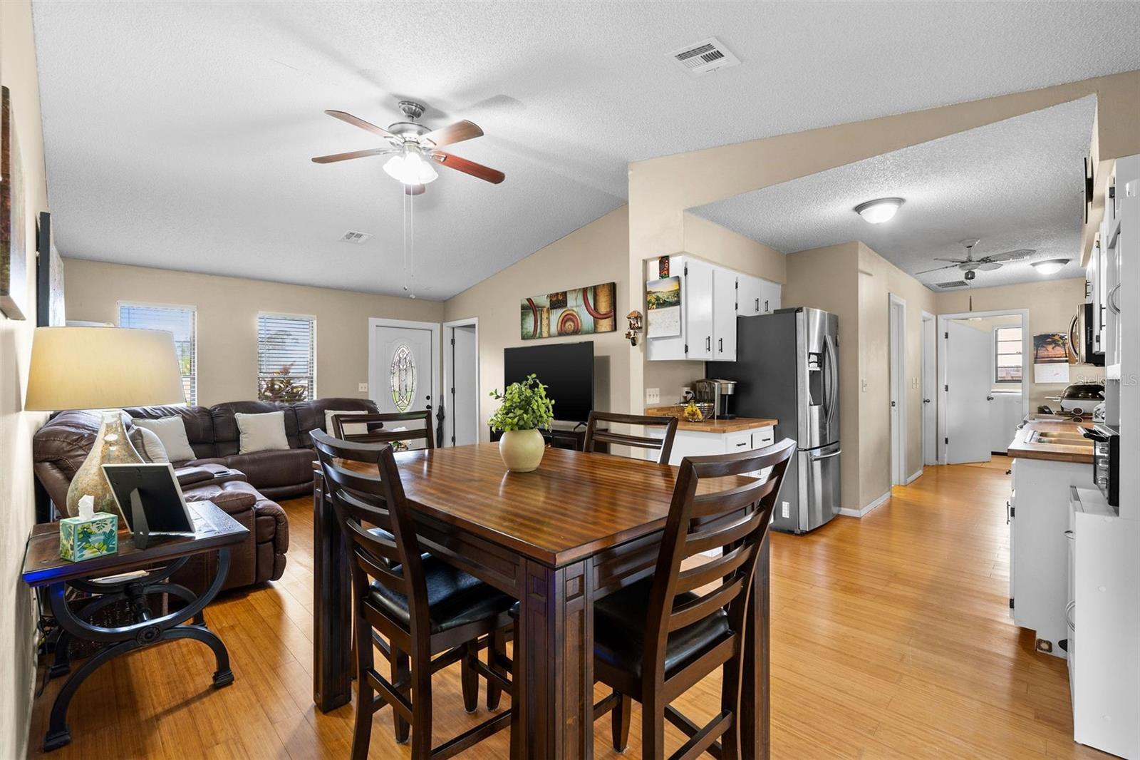 Image 5 of 31 For 7460 Regina Drive