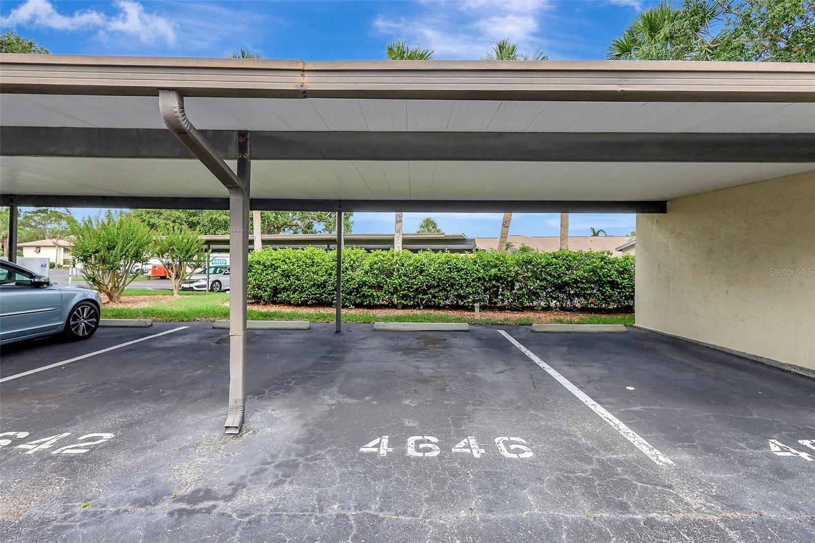 Image 43 of 60 For 4646 Longwater Chase  98