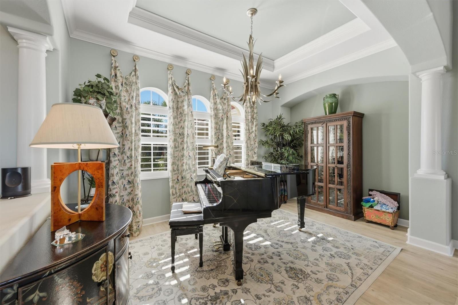 Image 11 of 76 For 133 Medici Terrace