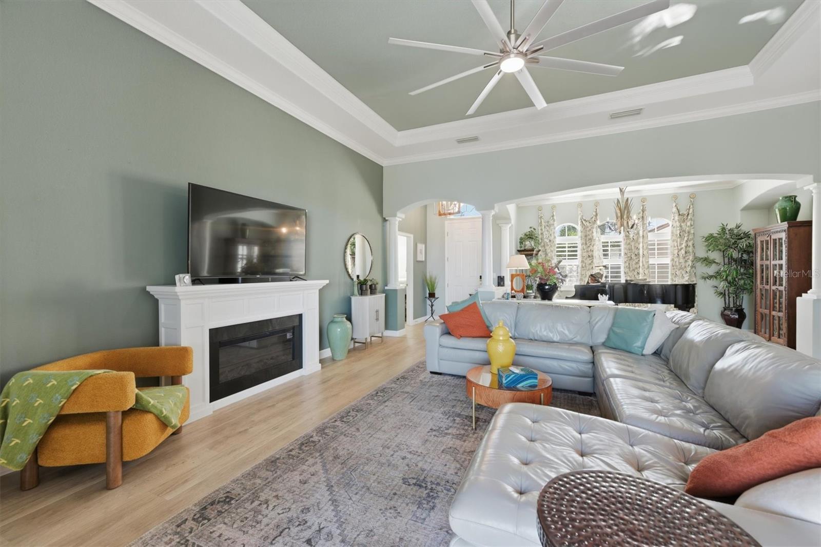 Image 16 of 76 For 133 Medici Terrace