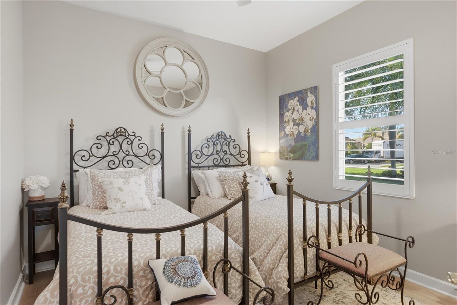 Image 26 of 76 For 133 Medici Terrace