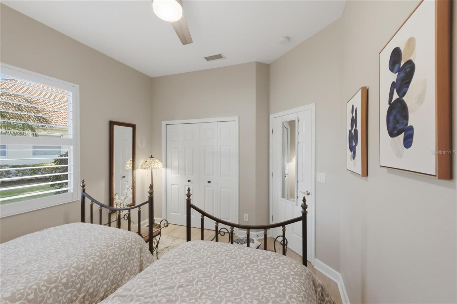 Image 27 of 76 For 133 Medici Terrace