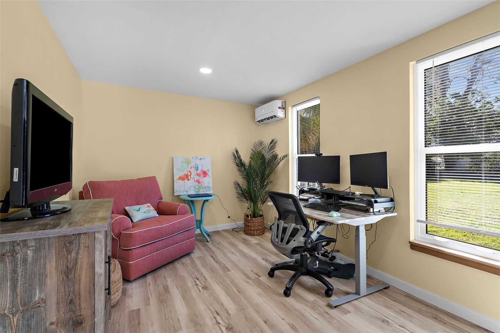 Image 10 of 16 For 201 Cavallini Drive