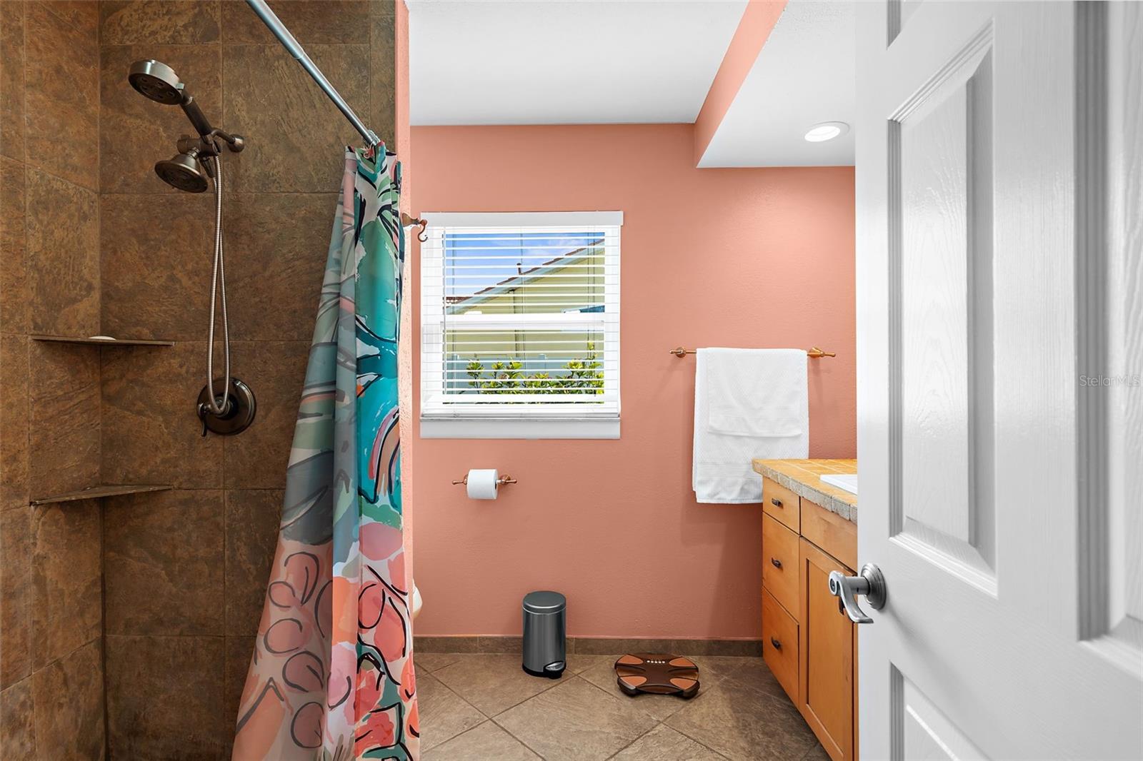 Image 7 of 16 For 201 Cavallini Drive