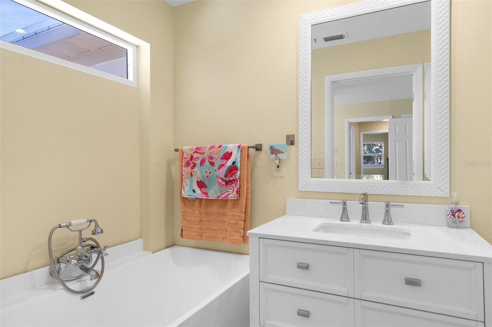 Image 9 of 16 For 201 Cavallini Drive