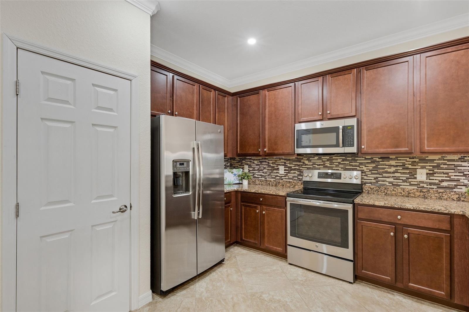 Image 9 of 84 For 19396 Nearpoint Drive