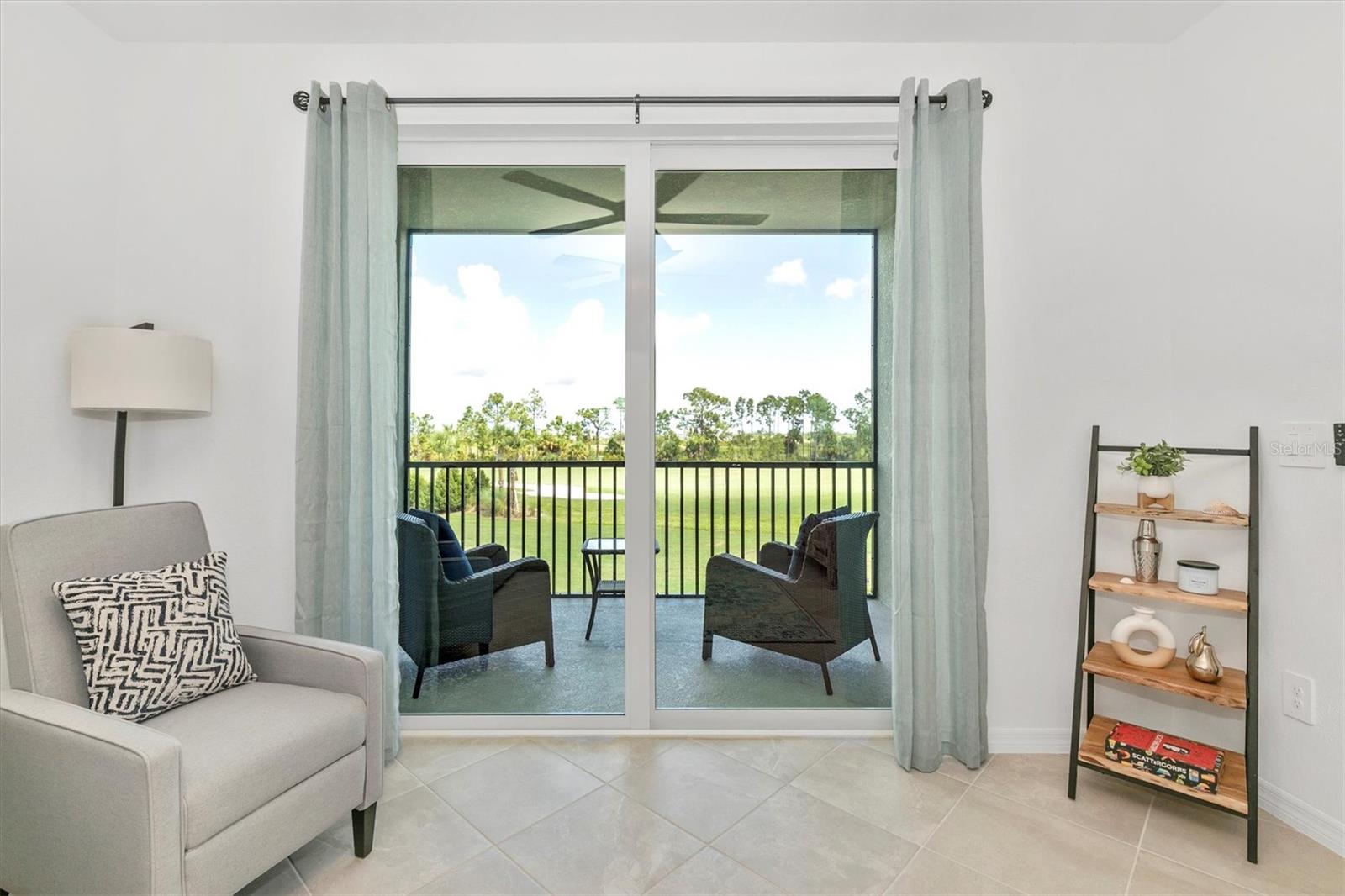 Listing photo id 25 for 12320 Wellen Golf Street 204