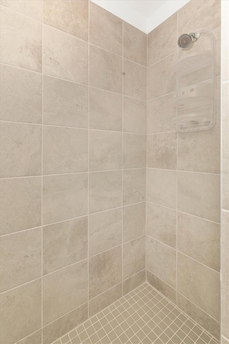 Listing photo id 42 for 12320 Wellen Golf Street 204