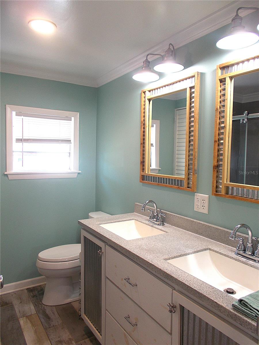 Image 22 of 44 For 451 Longwood Drive