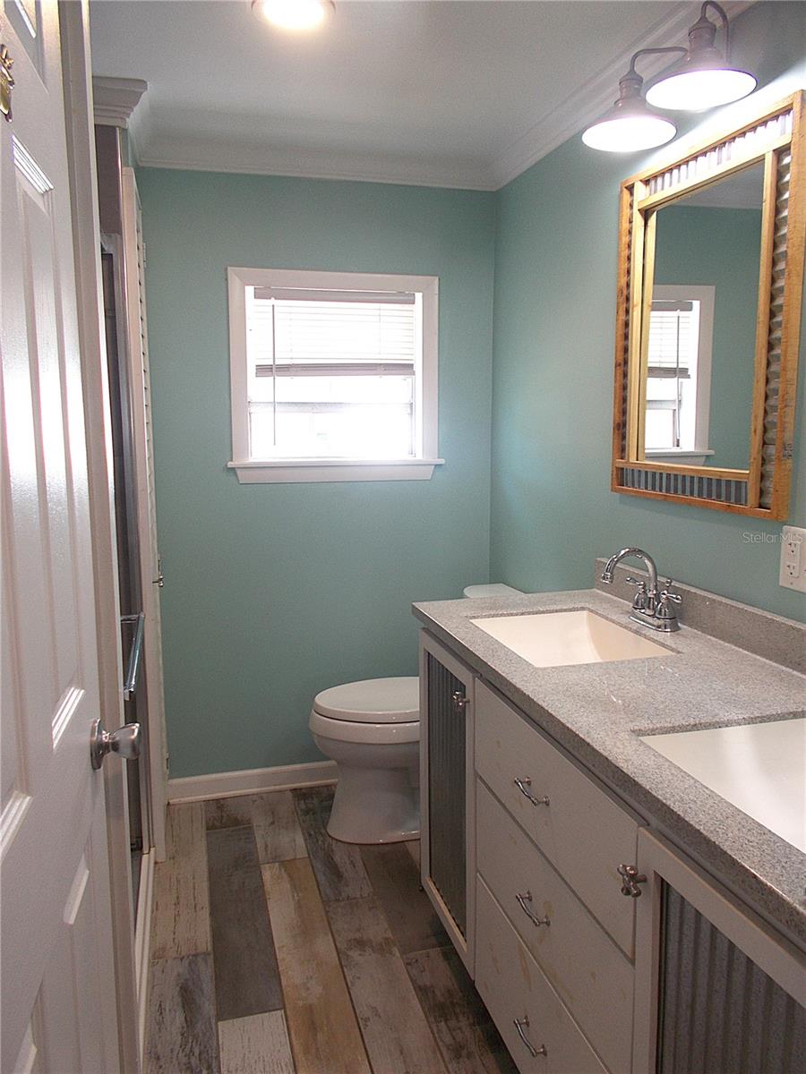 Image 23 of 44 For 451 Longwood Drive