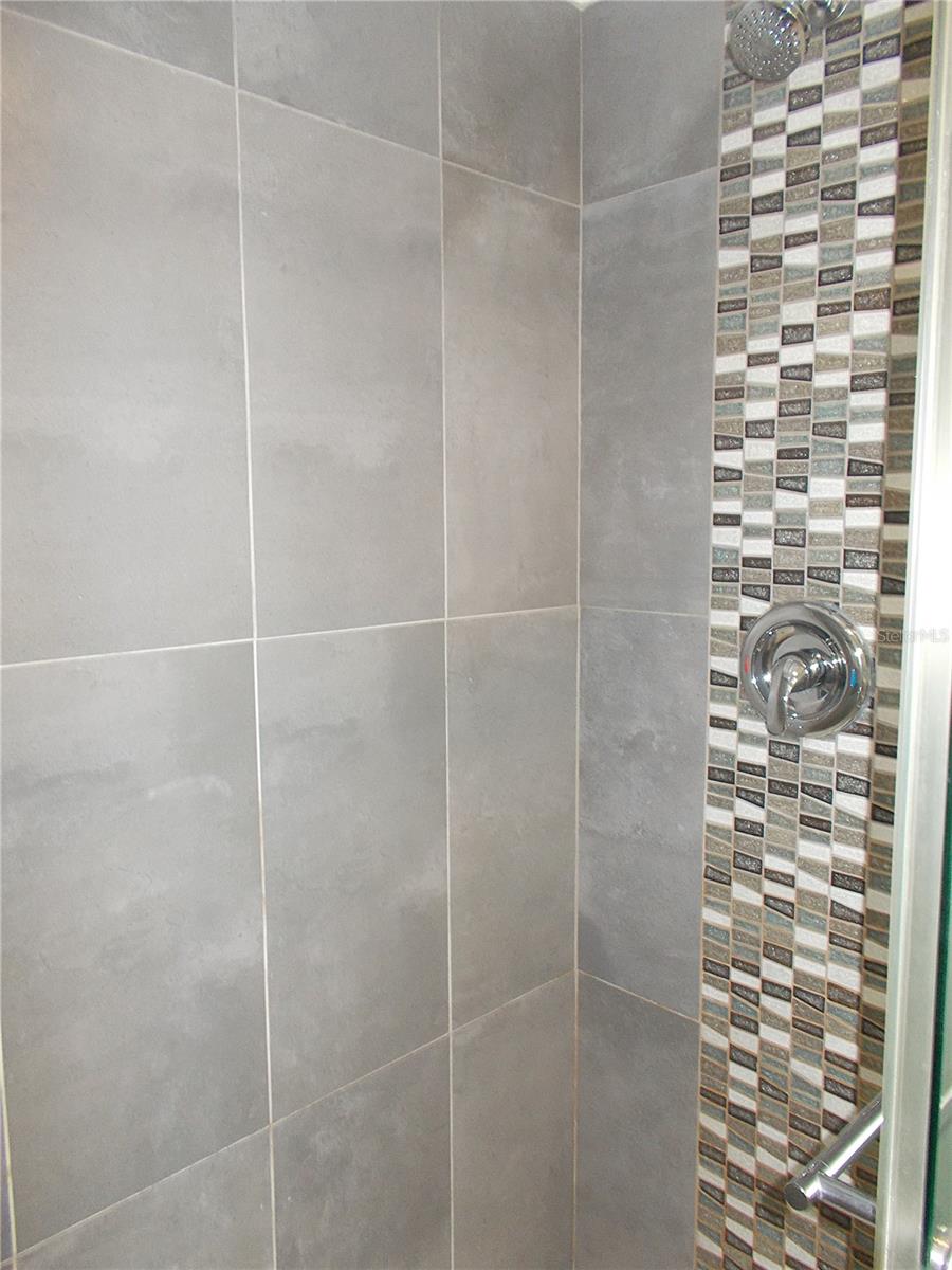 Image 25 of 44 For 451 Longwood Drive