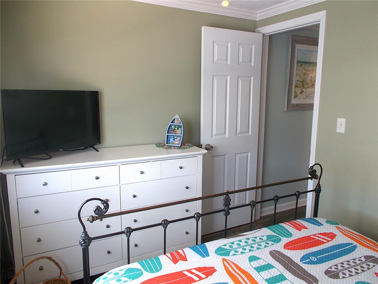 Image 28 of 44 For 451 Longwood Drive