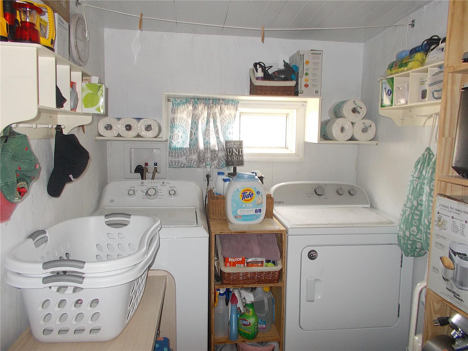 Image 31 of 44 For 451 Longwood Drive